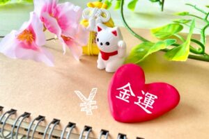 2025年の運気を高める色と小物|風水×トレンドで彩る幸運スタイル