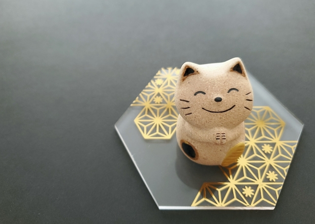 財布に入れると金運が上がる動物アイテム7選｜豊かさを引き寄せる開運の知恵