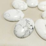 ホワイトハウライト｜心を整える癒しのパワーストーン完全ガイド