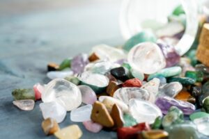 パワーストーンの歴史と魅力｜効果を知って人生を豊かにする完全ガイド