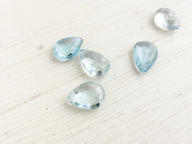 パワーストーン「アクアマリン」|心を癒し、愛と平和をもたらす“海の女神の石”